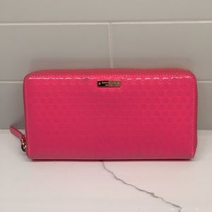 ♠️ Kate Spade - Zip Around Clutch Wallet ♠️